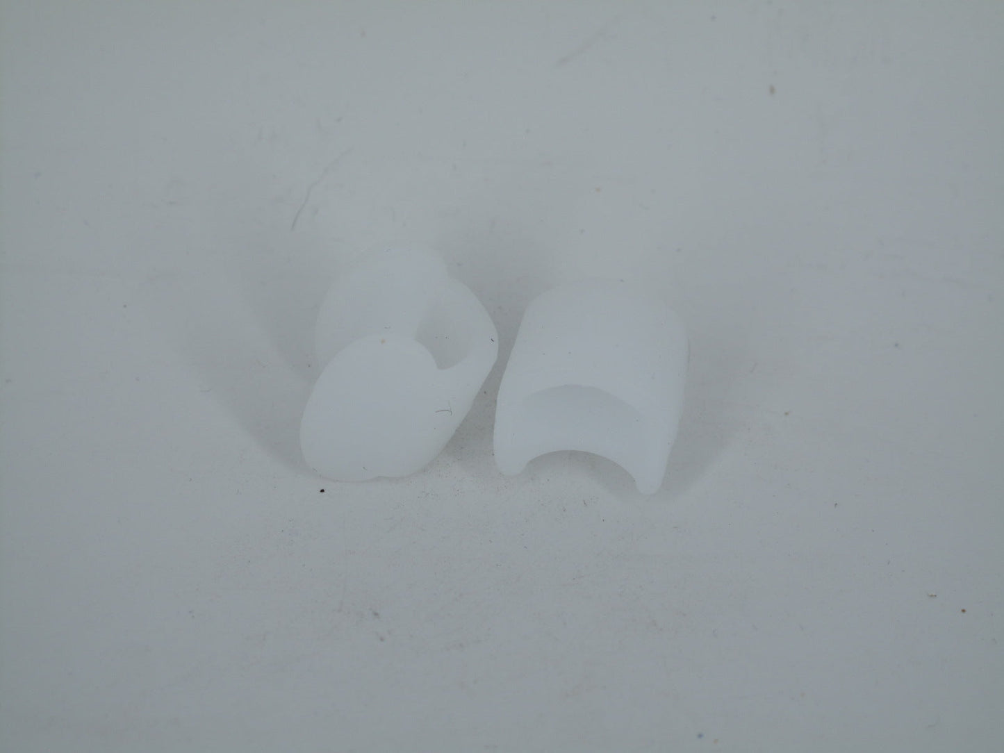 SKU - 2386 -- SEPARADORES CON ANILLO DE GEL CHICOS 1 PAR