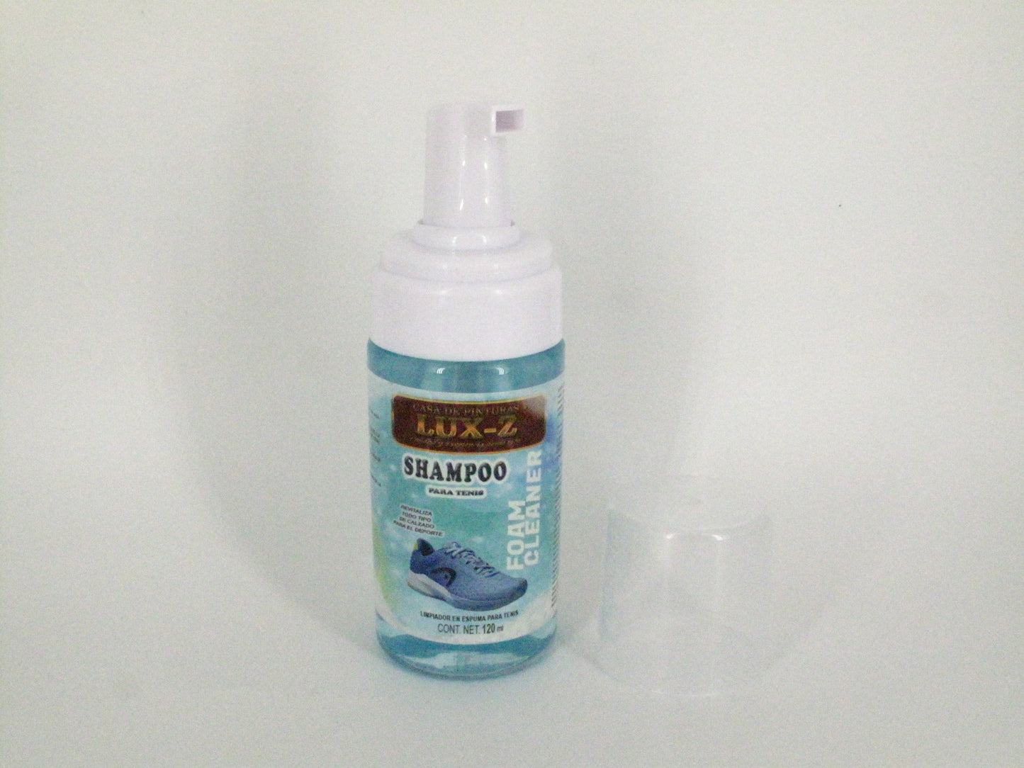 SKU - 2263 -- FOAM PARA TENIS LUX-Z 120 ML
