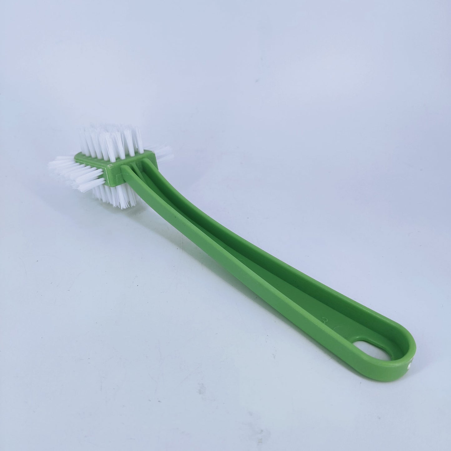 SKU - 2431 -- CEPILLO LIMPIADOR DE ZAPATOS DOBLE CABEZAL