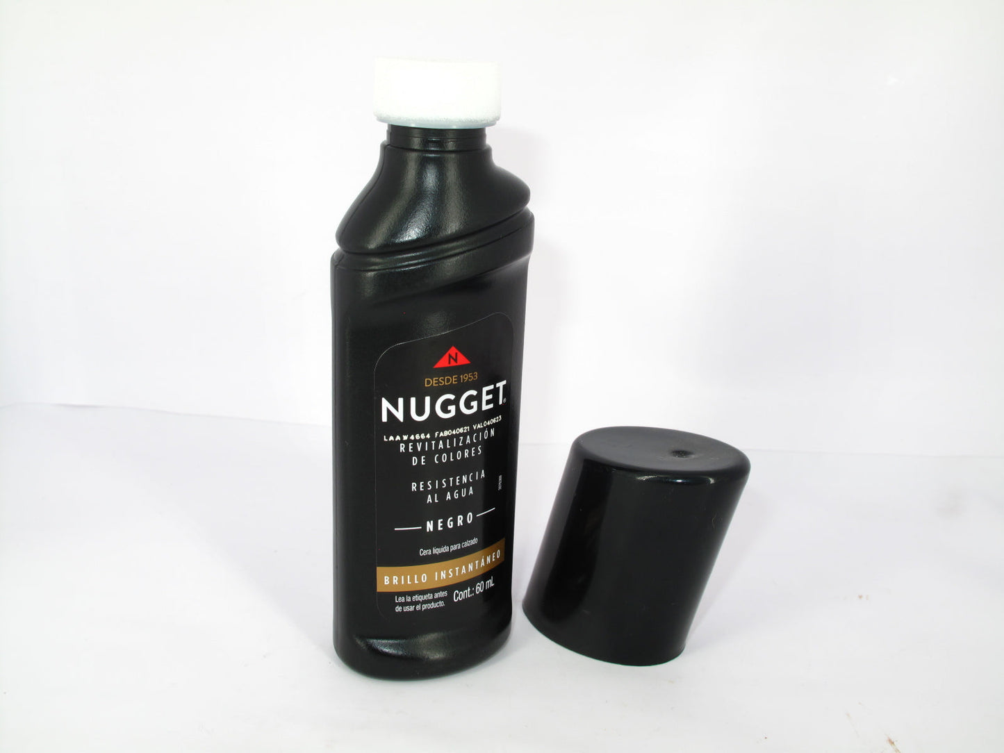 SKU - 1098 -- CERA LIQUIDA NUGGET NEGRO 60 ML